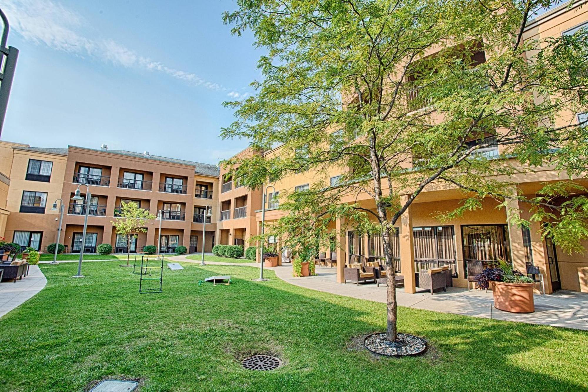 Hotel Courtyard Fargo Moorhead, Mn Exterior foto