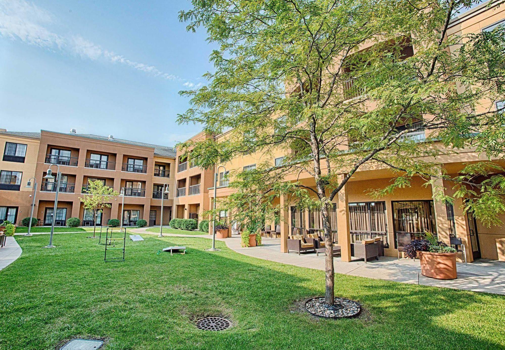 Hotel Courtyard Fargo Moorhead, Mn Exterior foto